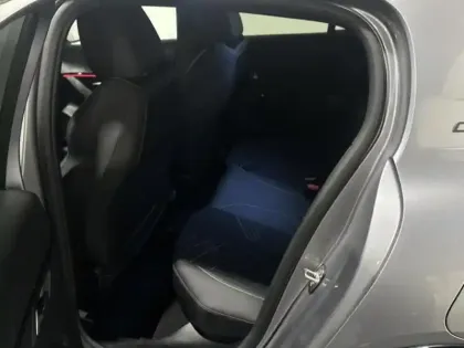 Photo 9 Peugeot 208  1.2 Hybrid 136ch GT e-DCS6