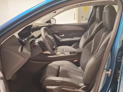 Photo 10 Peugeot 308  1.5 BlueHDi 130ch S&S Allure Pack EAT8