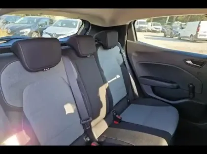 Photo 10 Renault Clio  1.5 Blue dCi 100ch Evolution - 24