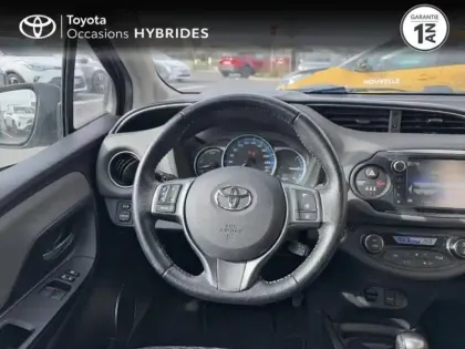 Photo 8 Toyota Yaris  HSD 100h Business 5p