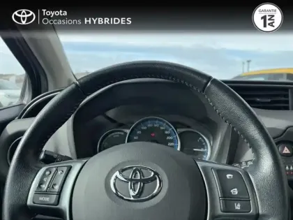 Photo 12 Toyota Yaris  HSD 100h Business 5p