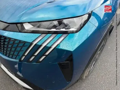 Photo 12 Peugeot 3008  Electrique 210ch Batterie 73 kWh GT