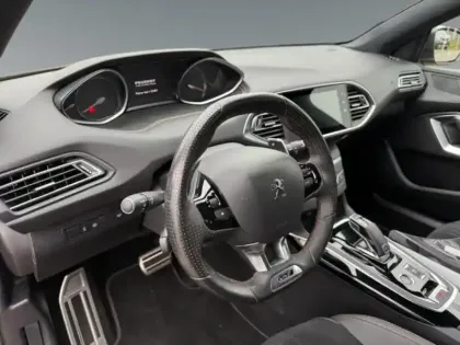 Photo 9 Peugeot 308  1.2 PureTech 130ch S&S GT EAT8