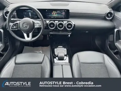 Photo 17 Mercedes CLA  Shooting Brake 180 d 116ch Business Line 8G-DCT