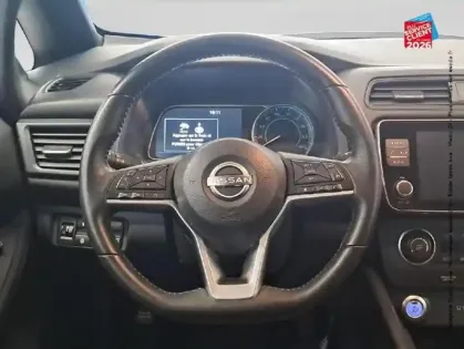 Photo 11 Nissan Leaf  150ch 40kWh Acenta 22