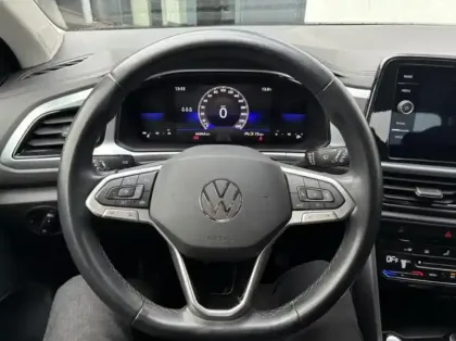 Photo 11 Volkswagen T-roc  1.0 TSI 110ch Life