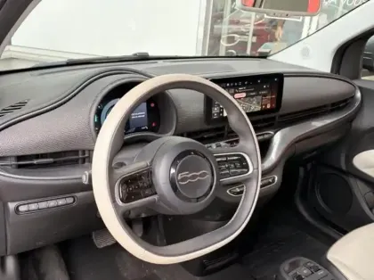 Photo 10 Fiat 500  e 118ch La Prima MY23