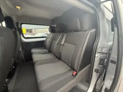 Photo 11 Peugeot Expert  Fg M 2.0 BlueHDi 145ch S&S EAT8