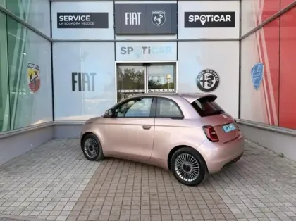 Photo 5 Fiat 500  3+1 e 118ch Icône