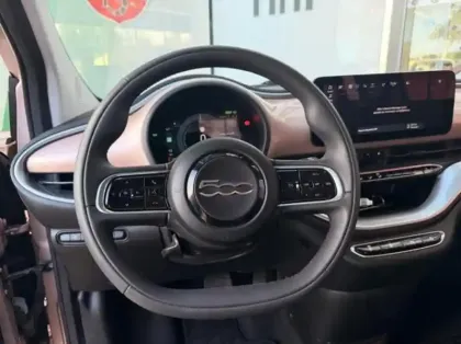 Photo 11 Fiat 500  3+1 e 118ch Icône