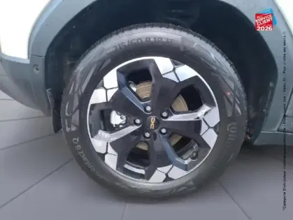 Photo 9 Dacia Duster  1.8 hybrid 155ch Extreme