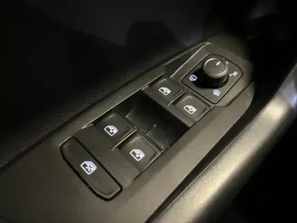 Photo 14 Volkswagen Polo  1.0 TSI 116ch R-Line Edition DSG7