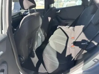 Photo 10 Ford Puma  1.0 Flexifuel 125ch S&S mHEV Titanium