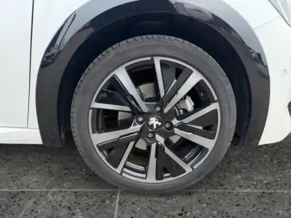 Photo 28 Peugeot 208  1.2 PureTech 100ch S&S GT EAT8