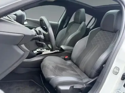 Photo 8 Peugeot 208  1.2 PureTech 100ch S&S GT EAT8