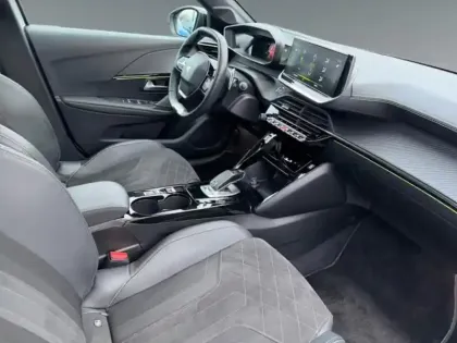 Photo 14 Peugeot 208  1.2 PureTech 100ch S&S GT EAT8