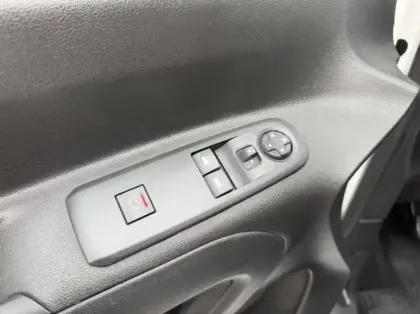 Photo 12 Toyota Proace  CITY Medium 100 D-4D Business RC21