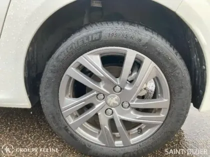 Photo 10 Peugeot 208 Gén. II Ph1 NG Style 5