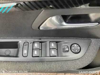 Photo 11 Peugeot 208 Gén. II Ph1 NG Style 5