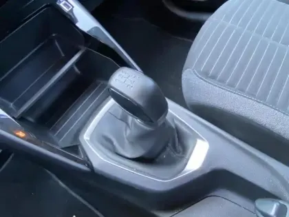 Photo 6 Peugeot 208  1.2 PureTech 100ch S&S Style