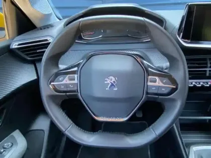 Photo 14 Peugeot 208  1.2 PureTech 100ch S&S Style