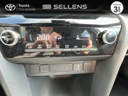 Photo 13 Toyota Yaris  Cross 116h Design MY22