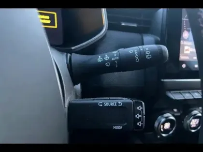 Photo 11 Renault Clio  1.6 E-Tech 145ch full hybrid esprit Alpine - 25