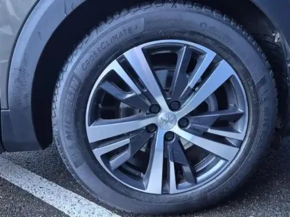 Photo 10 Peugeot 5008  1.2 PureTech 130ch Allure Business S&S EAT6