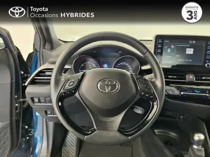 Photo 8 Toyota C-HR  1.8 Hybride 122ch Dynamic Ultimate E-CVT