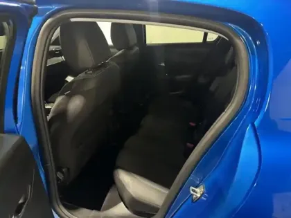 Photo 9 Peugeot 208  1.2 Hybrid 100ch Allure e-DCS6