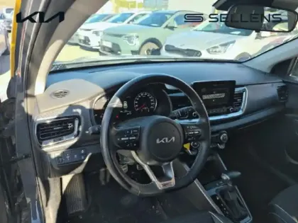 Photo 8 Kia Stonic  1.0 T-GDi 120ch MHEV GT Line DCT7