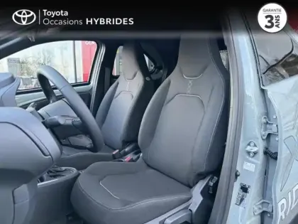 Photo 10 Toyota Aygo  X 116h Graphic