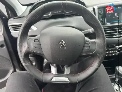 Photo 11 Peugeot 2008  1.2 PureTech 110ch E6.c GT Line S&S EAT6