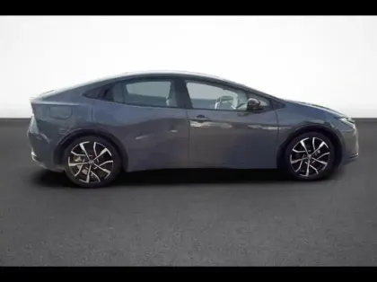 Photo 6 Toyota Prius  Rechargeable  PHEV 2.0 Hybride Rechargeable 223ch Design Pano