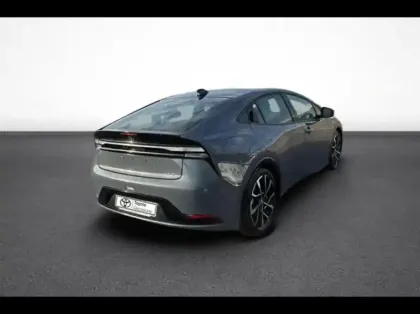 Photo 5 Toyota Prius  Rechargeable  PHEV 2.0 Hybride Rechargeable 223ch Design Pano