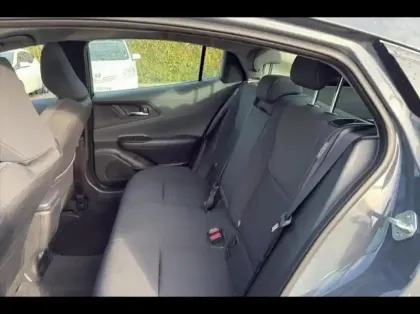 Photo 10 Toyota Prius  Rechargeable  PHEV 2.0 Hybride Rechargeable 223ch Design Pano