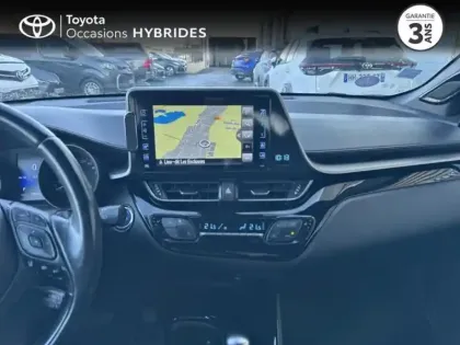 Photo 13 Toyota C-HR  2.0 Hybride Rechargeable 225ch Design MY26