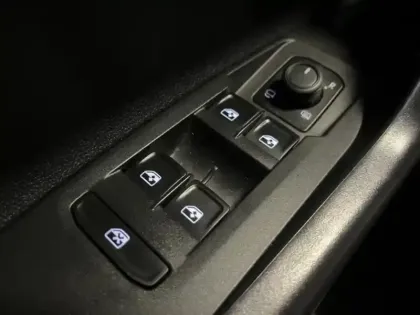 Photo 13 Volkswagen Polo  1.0 TSI 95ch Life DSG7