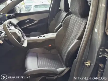 Photo 8 Peugeot 5008  Electrique 210ch Batterie 73 kWh Allure