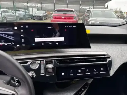 Photo 15 Peugeot 5008  Hybrid 136ch Allure e-DCS6