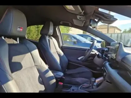 Photo 9 Toyota Yaris  116h GR Sport 5p MY22