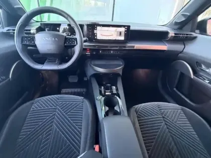 Photo 12 Lancia Ypsilon Gén. III Ph1 LX 5