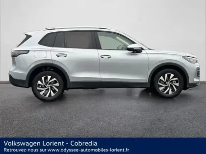 Photo 18 Volkswagen Tiguan  2.0 TDI 150ch VW Edition DSG7