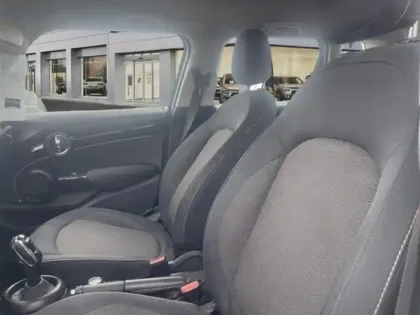 Photo 9 Mini Mini  5 Portes Cooper 136ch  Essential BVA7