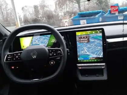 Photo 14 Renault Scenic  E-Tech Electric 220ch Techno option Iconic grande autonomie -25