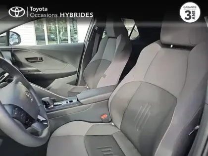 Photo 10 Toyota C-HR  2.0 Hybride Rechargeable 225ch Design MY25