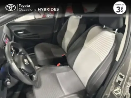 Photo 14 Toyota Yaris  100h Dynamic 5p RC19