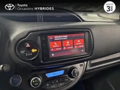 Photo 8 Toyota Yaris  100h Dynamic 5p RC19