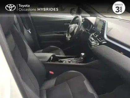 Photo 6 Toyota C-HR  184h Collection 2WD E-CVT Cuir Alcantara