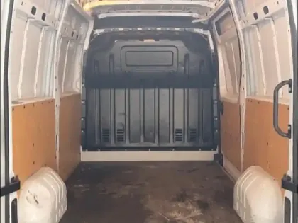 Photo 9 Renault Master  Fg F3300 L2H2 2.3 Blue dCi 135ch Confort Euro6E